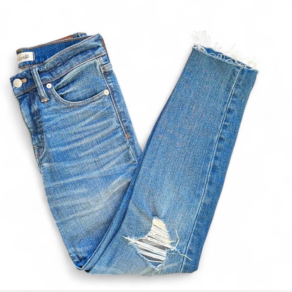 MADEWELL 9” High Riser Skinny Skinny Crop Distressed Jean with Raw Hem — 25